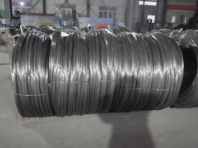 Filo di acciaio per calcestruzzo precompresso a basso rilassamento
